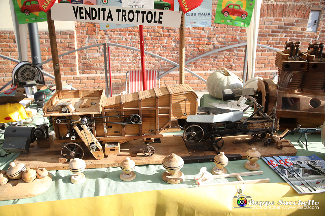 VBS_6267 - 10.ma Fiera Nazionale del Tartufo e Fiera dei Santi.jpg